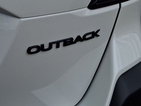 Certified 2025 Subaru Outback Onyx Edition AWD/4WD image 33