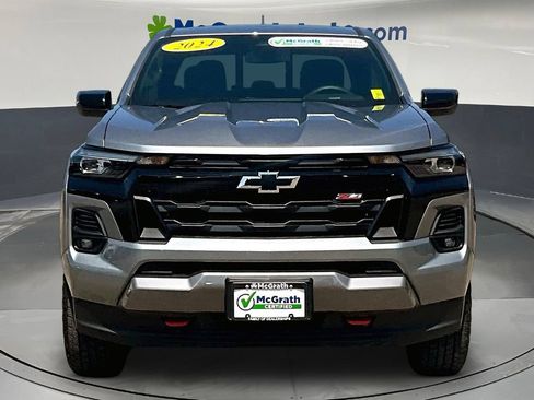 Used 2024 Chevrolet Colorado Z71 w/ Z71 Convenience Package 2 AWD/4WD image 2