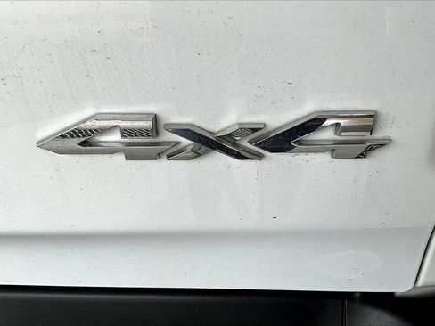 Used 2025 RAM 1500 Lone Star image 9