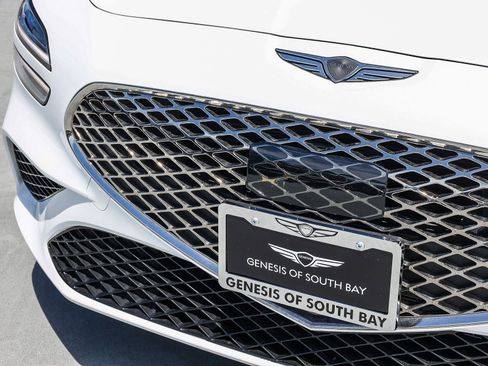 Used 2025 Genesis G70 2.5T RWD image 11
