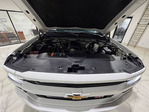 Used 2018 Chevrolet Silverado 1500 LT w/ Texas Edition AWD/4WD image 11
