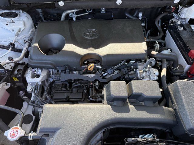 Used 2023 Toyota RAV4 XLE FWD image 32