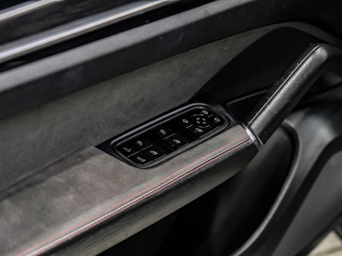 Used 2021 Porsche Cayenne GTS w/ Premium Package AWD/4WD image 56