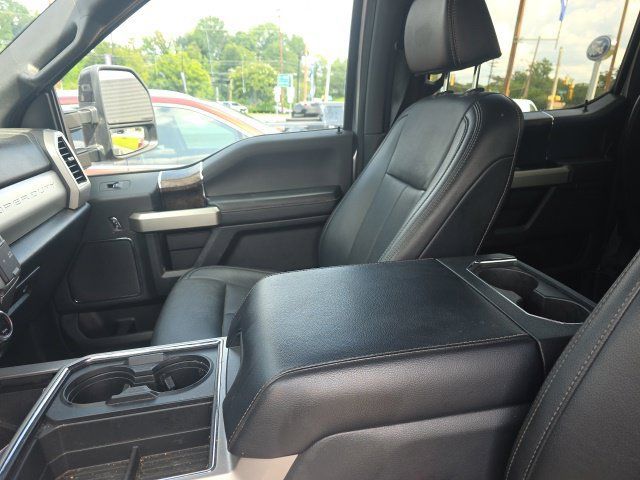 Used 2022 Ford F250 Lariat w/ Lariat Ultimate Package AWD/4WD image 13