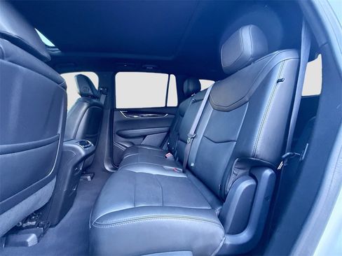 Used 2021 Cadillac XT6 Premium Luxury image 27
