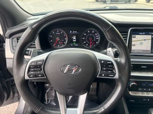 Used 2019 Hyundai Sonata Limited FWD image 11