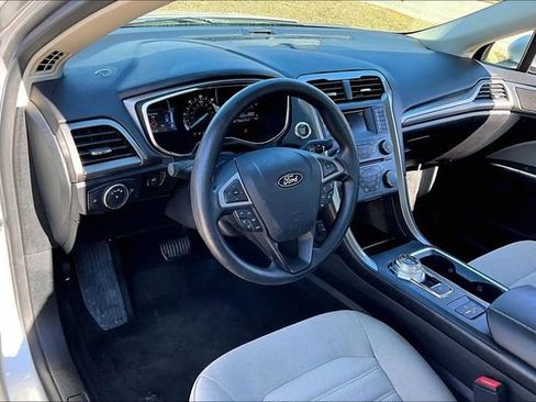 Used 2018 Ford Fusion S image 14