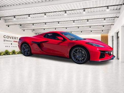 Used 2024 Chevrolet Corvette Z06 RWD image 17