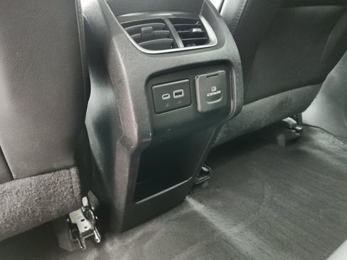 Used 2019 Chevrolet Blazer LT w/ Sound & Technology Package AWD/4WD image 14