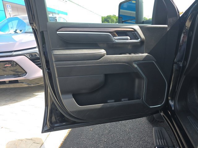 Used 2025 Chevrolet Silverado 2500 LT w/ Convenience Package AWD/4WD image 13