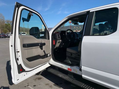 Used 2017 Ford F250 XL image 8