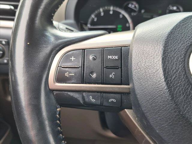 Used 2021 Lexus GX 460 Luxury w/ Sport Design Package AWD/4WD image 12
