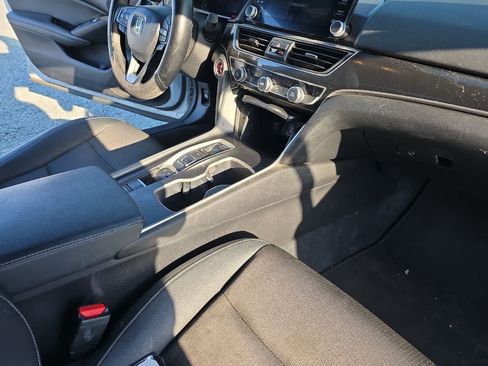 Used 2019 Honda Accord Sport image 17