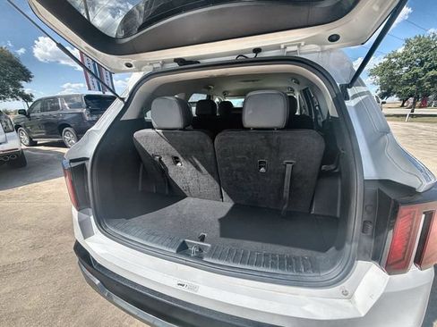 Used 2024 Kia Sorento S AWD/4WD image 25