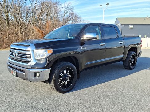 Used 2017 Toyota Tundra 1794 Edition image 3