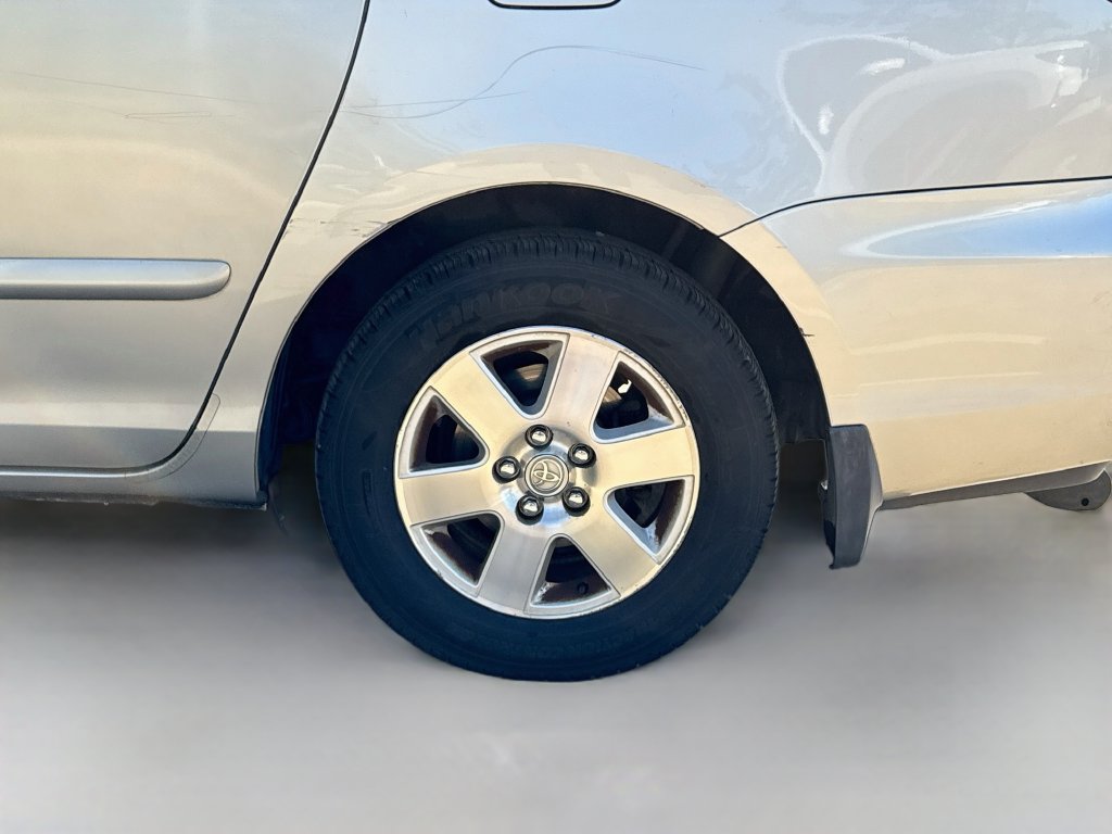 Used 2006 Toyota Sienna LE w/ LE Pkg 3 FWD image 38