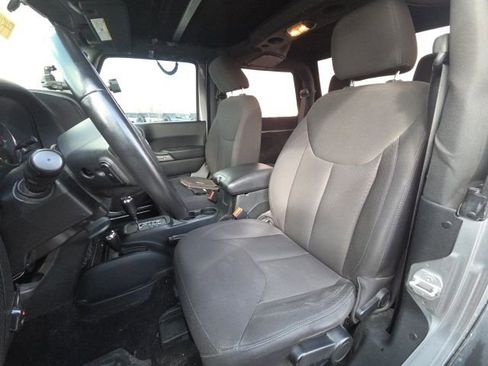 Used 2017 Jeep Wrangler Sport image 20