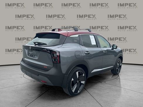 Used 2025 Nissan Kicks SR w/ SR Premium Package image 5