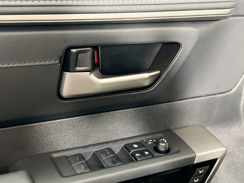 New 2026 Toyota Tundra Limited AWD/4WD image 16