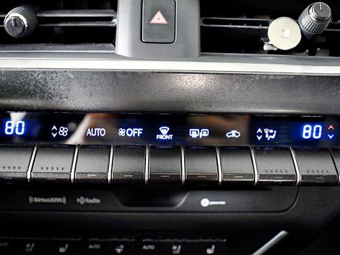 Used 2019 Lexus UX 250h F Sport image 35