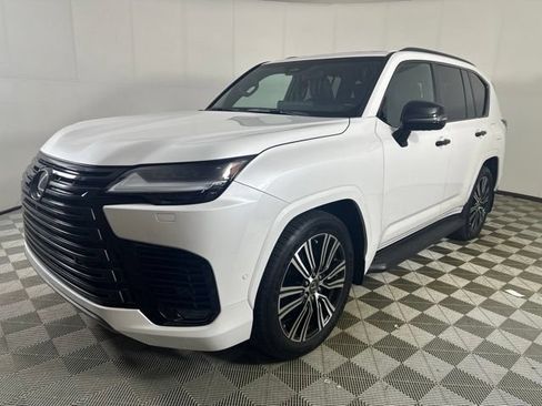 Used 2025 Lexus LX 700h Luxury w/ Appearance Package AWD/4WD image 3