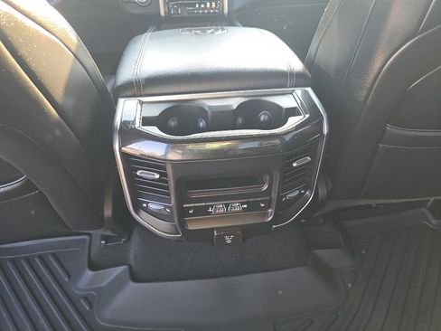 Used 2019 RAM 1500 Laramie image 16