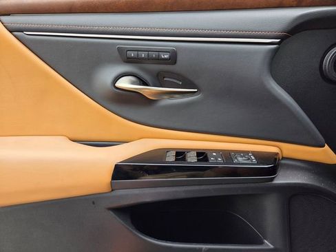 Certified 2024 Lexus ES 350 w/ Premium Package FWD image 29