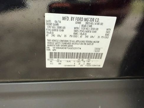 Used 2016 Ford Explorer XLT w/ Equipment Group 202A AWD/4WD image 36