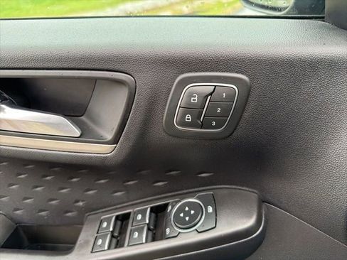 Used 2020 Ford Escape SEL image 25