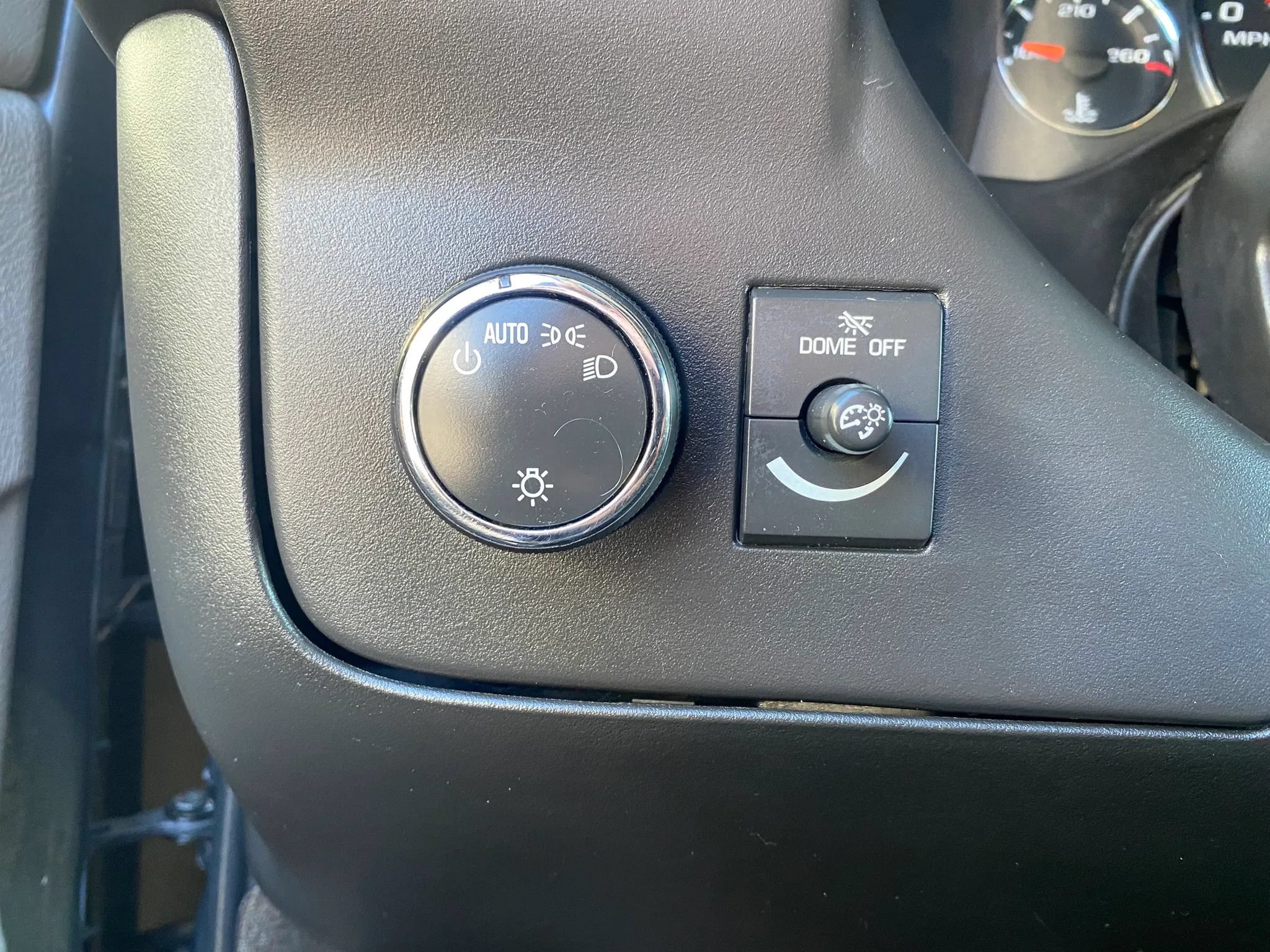 Used 2016 Chevrolet Express 3500 LS w/ Chrome Appearance Package RWD image 16