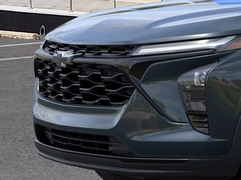 New 2026 Chevrolet Trax LT w/ Driver Confidence Package FWD image 13