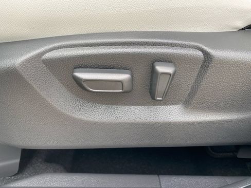 Used 2023 Mitsubishi Eclipse Cross SEL AWD/4WD image 22