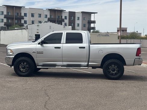 Used 2017 RAM 2500 Tradesman w/ Chrome Appearance Group AWD/4WD image 7