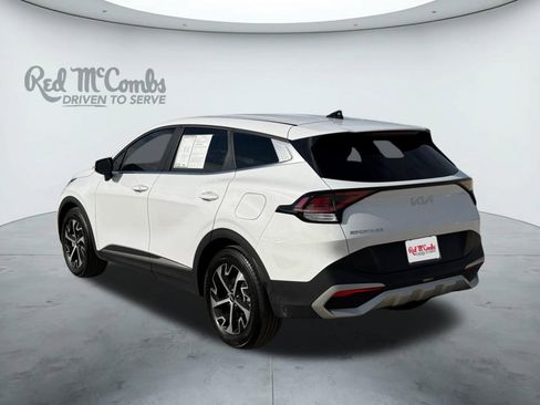 Used 2024 Kia Sportage EX image 3