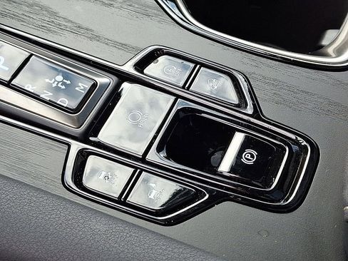 Used 2025 Lexus RX 350 Premium image 25