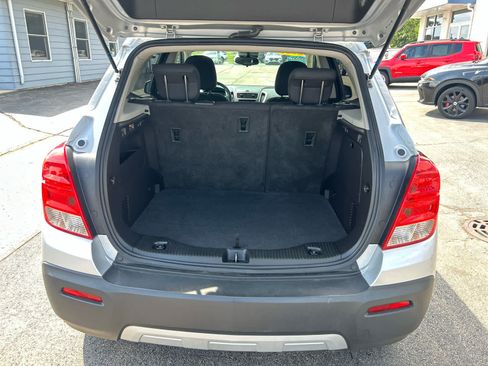 Used 2016 Chevrolet Trax LT w/ LPO, Cargo Package FWD image 22