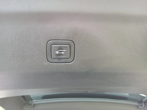 Used 2023 Cadillac Escalade Sport Platinum AWD/4WD image 27
