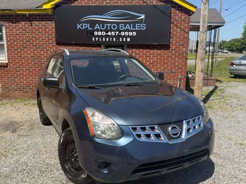 Used 2015 Nissan Rogue S w/ Convenience Package AWD/4WD image 1