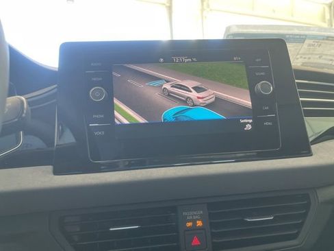 New 2026 Volkswagen Jetta SE FWD image 17