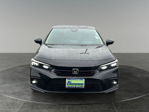 Used 2024 Honda Civic Touring image 3