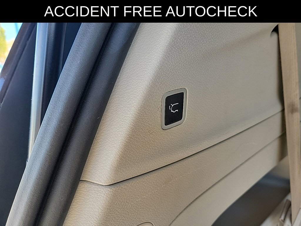 Used 2021 Chrysler Pacifica Touring-L FWD image 7