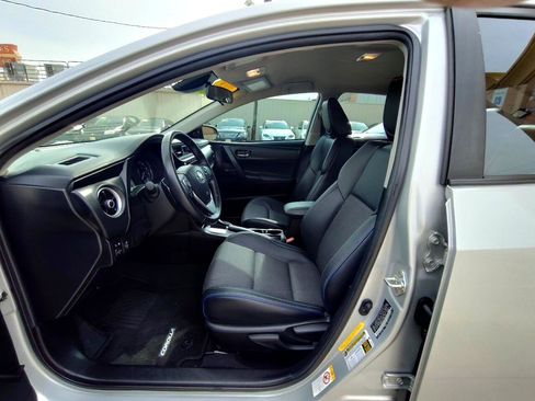 Used 2019 Toyota Corolla SE image 13