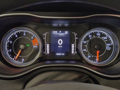 Used 2020 Jeep Cherokee Latitude image 23