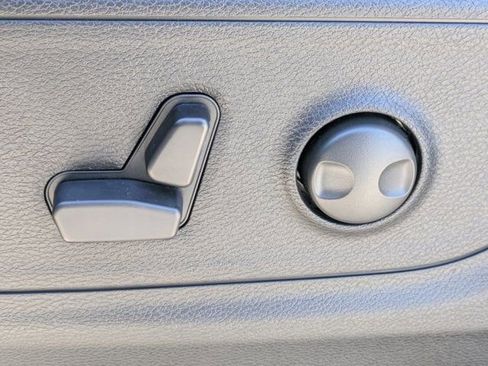 New 2026 RAM 1500 Lone Star AWD/4WD image 17