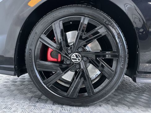 Used 2022 Volkswagen GTI SE w/ Black Wheel Package FWD image 27