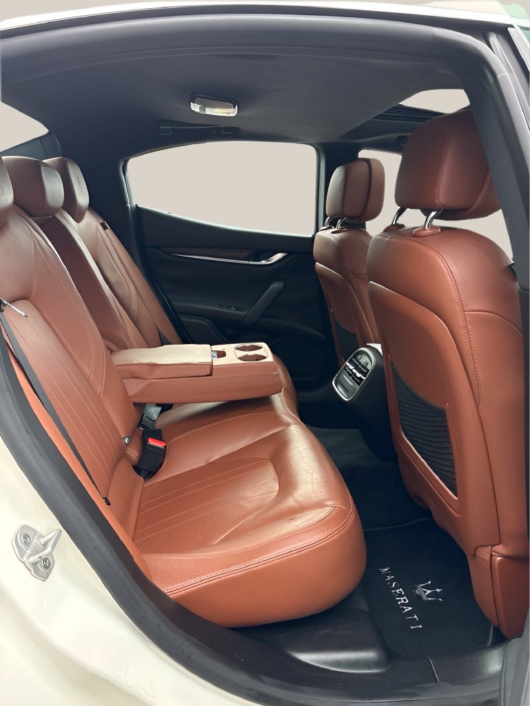 Used 2017 Maserati Ghibli RWD image 17