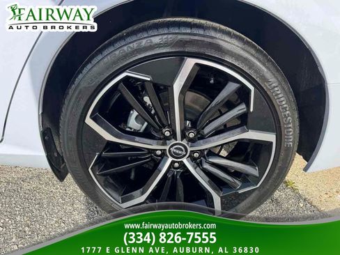 Used 2024 Nissan Altima 2.5 SR image 32