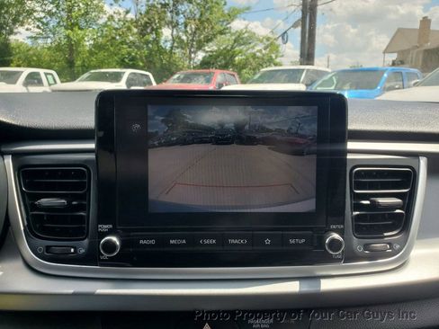Used 2022 Kia Rio LX image 23