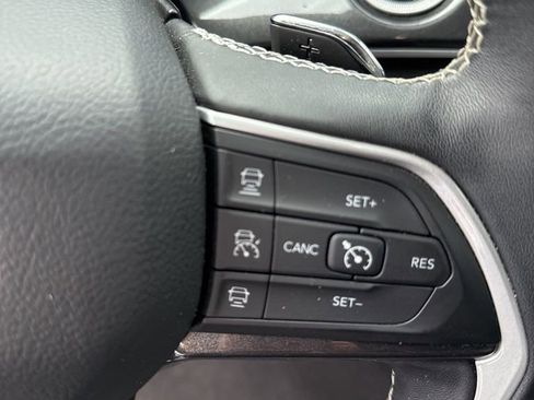 Used 2022 Jeep Grand Cherokee Altitude image 22