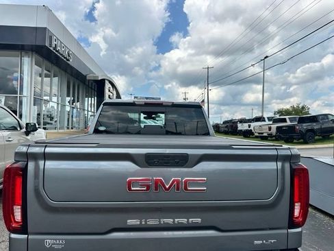 Used 2021 GMC Sierra 1500 SLT w/ SLT Premium Plus Package AWD/4WD image 18